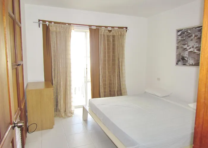 Serenara Studios And Suites Playa Los Corales